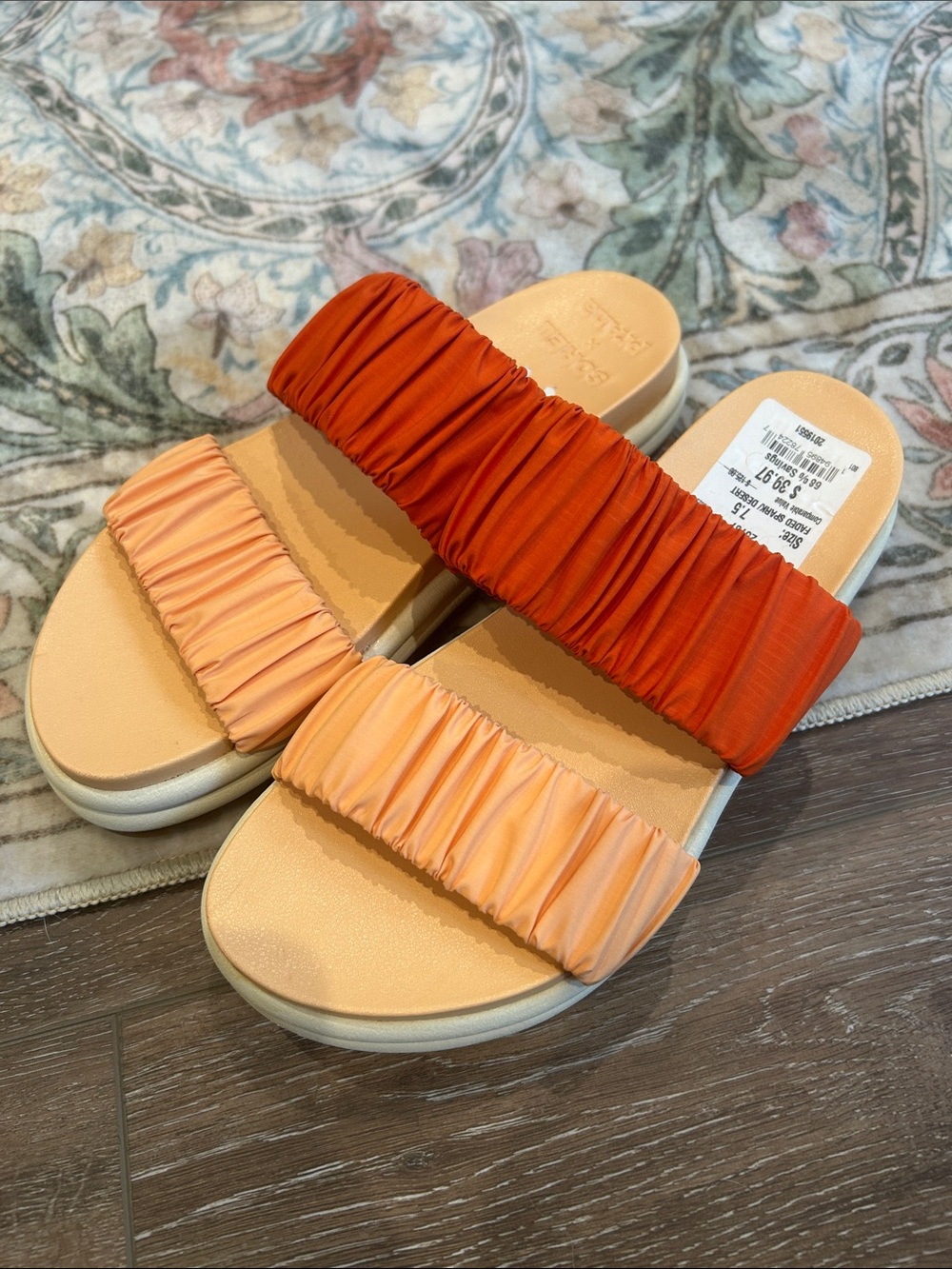 New Sorel Women's Two-Tone Orange Ruched Slide Sandals